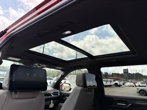 New 2026 GMC Yukon XL Elevation w/ Elevation Premium Package AWD/4WD image 31