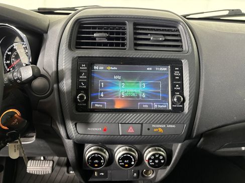 Used 2025 Mitsubishi Outlander Sport ES AWD/4WD image 16