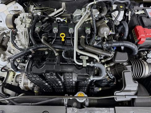 Certified 2024 Nissan Altima 2.5 SR FWD image 31