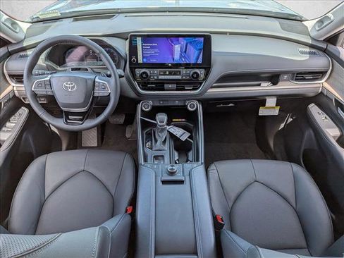 New 2026 Toyota Grand Highlander AWD image 14