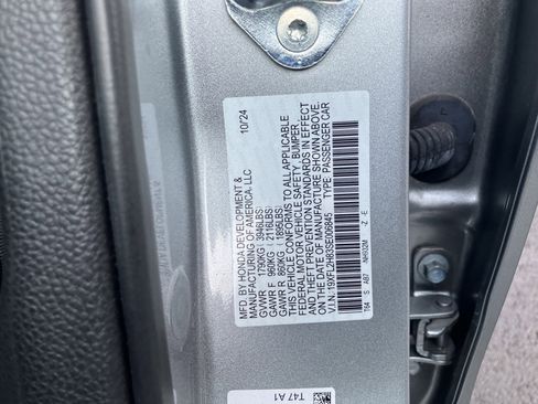 Used 2025 Honda Civic Sport image 37