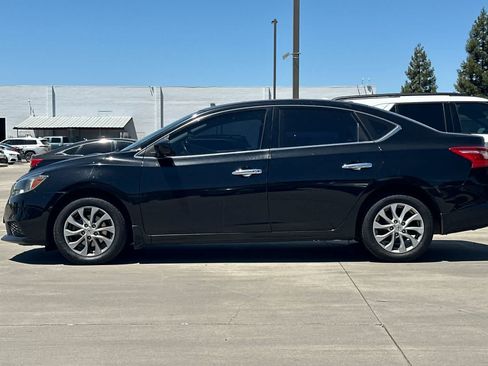 Used 2019 Nissan Sentra SV FWD image 6