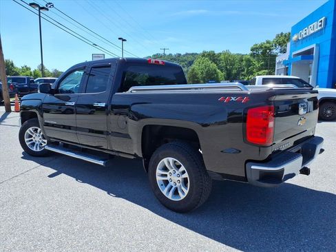 Used 2018 Chevrolet Silverado 1500 LT w/ All Star Edition AWD/4WD image 6