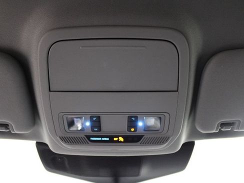 Used 2023 Ford Explorer XLT w/ Equipment Group 202A AWD/4WD image 46