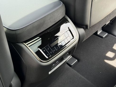 New 2026 INFINITI QX80 4WD w/ Sport Exterior Package image 24
