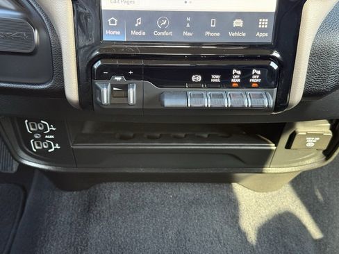 Used 2024 RAM 2500 Laramie w/ Safety Group image 23