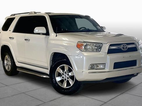 Used 2013 Toyota 4Runner SR5 image 2