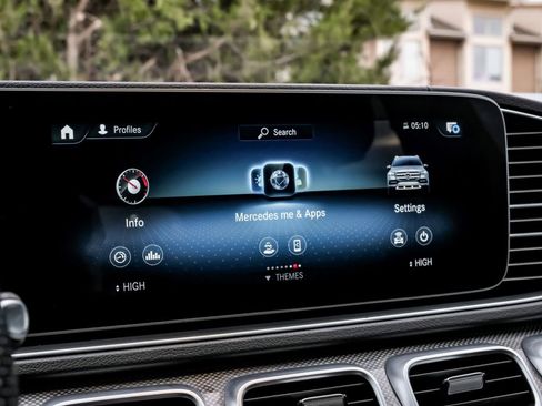 Used 2021 Mercedes-Benz GLS 580 4MATIC image 37