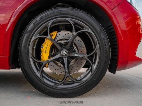 Used 2020 Alfa Romeo Stelvio Quadrifoglio image 71