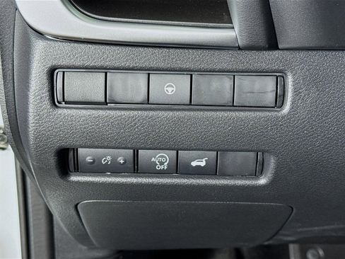 New 2026 Nissan Rogue SV FWD image 10