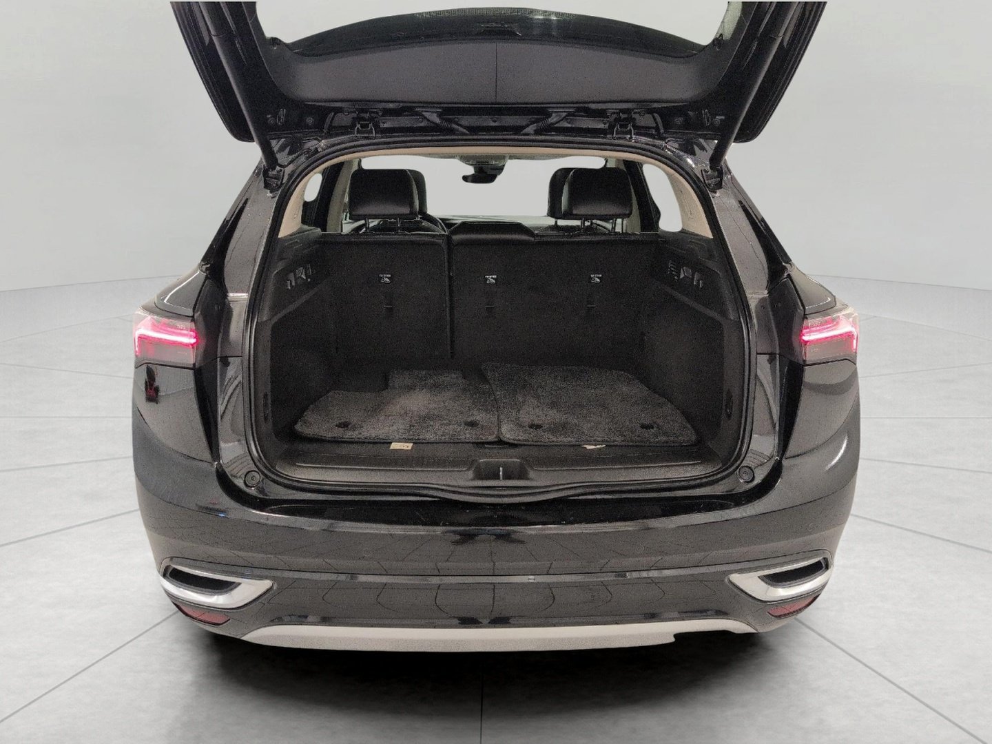 Used 2023 Buick Envision Avenir AWD/4WD image 17