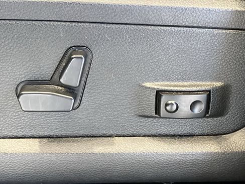 Used 2018 RAM 1500 Big Horn AWD/4WD image 15