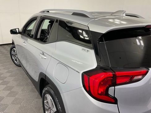 Used 2020 GMC Terrain SLT w/ Preferred Package image 34