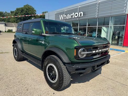 Used 2024 Ford Bronco Outer Banks w/ Sasquatch Package AWD/4WD image 14