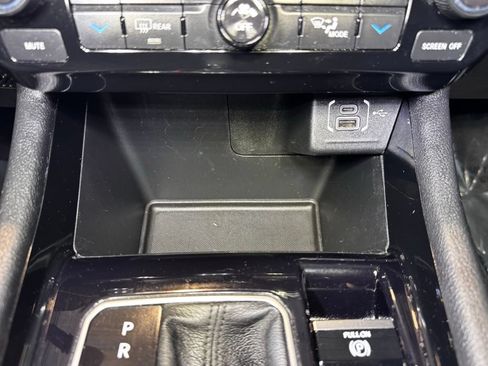 Used 2023 Jeep Compass Limited AWD/4WD image 34