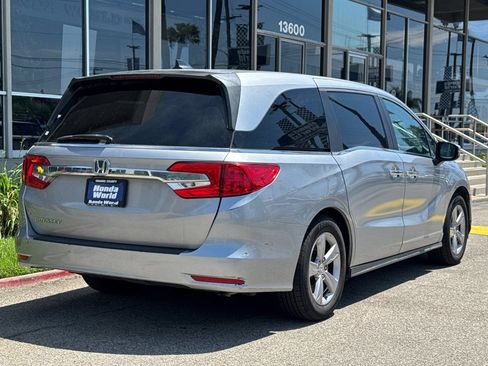 Used 2018 Honda Odyssey EX-L image 5