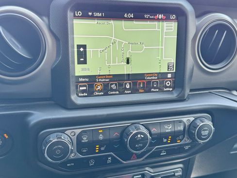 Used 2023 Jeep Wrangler Willys AWD/4WD image 19