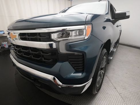 Used 2024 Chevrolet Silverado 1500 LT AWD/4WD image 12