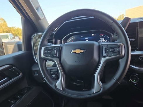 Used 2025 Chevrolet Silverado 2500 LT AWD/4WD image 19