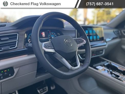 New 2026 Volkswagen Atlas SEL Premium R-Line image 21