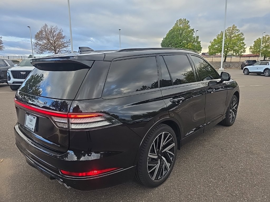 Used 2025 Lincoln Aviator Black Label w/ Jet Appearance Package AWD/4WD image 5