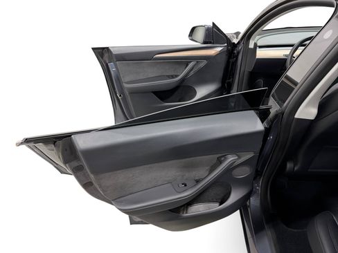 Certified 2023 Tesla Model Y Performance AWD/4WD image 8