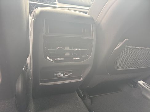 New 2026 Jeep Grand Cherokee Laredo w/ MOPAR Finishing Package RWD image 32