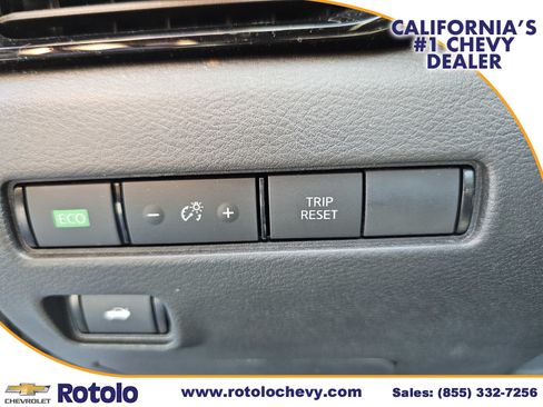 Used 2025 Nissan Sentra SV FWD image 20