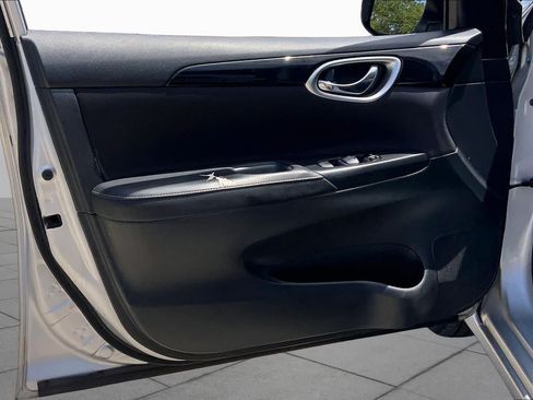 Used 2018 Nissan Sentra SV FWD image 19