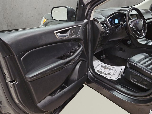 Used 2020 Ford Edge SEL w/ Convenience Package AWD/4WD image 12
