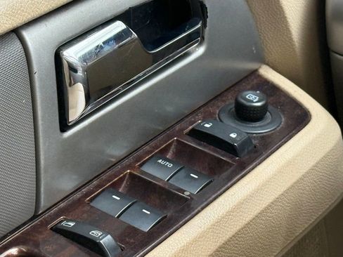 Used 2011 Ford Expedition XLT w/ 201A Rapid Spec Order Code RWD image 11