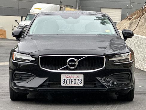 Used 2019 Volvo S60 T5 Momentum w/ Premium Package FWD image 9