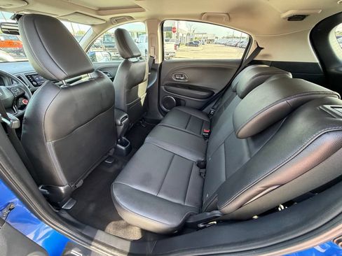 Used 2021 Honda HR-V EX-L image 12