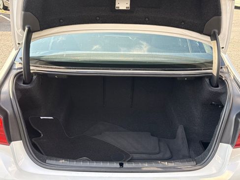Used 2018 BMW 540i xDrive AWD/4WD image 12