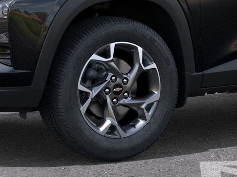 New 2026 Chevrolet Trax LT w/ Driver Confidence Package image 10