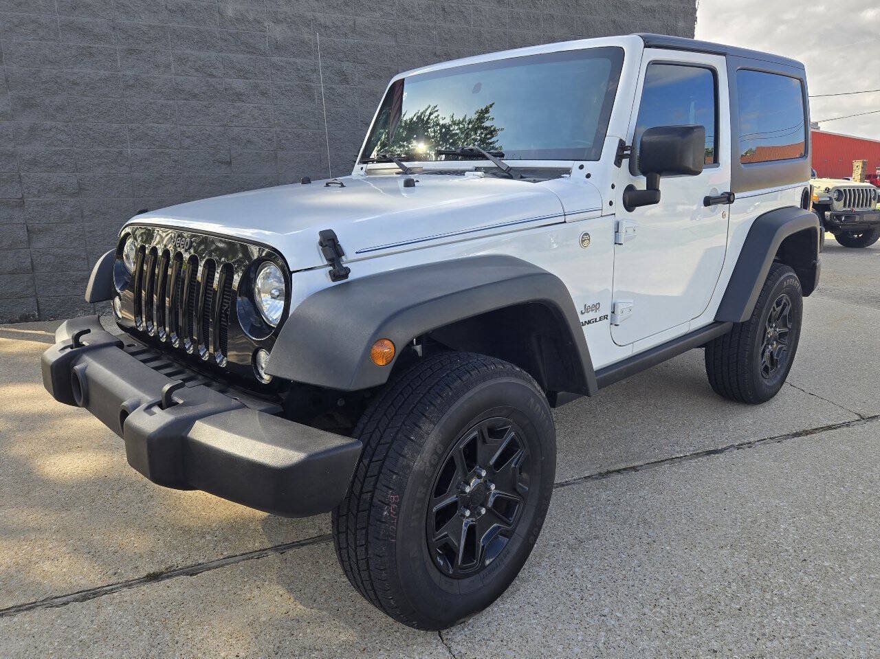 Used 2016 Jeep Wrangler Sport AWD/4WD image 3