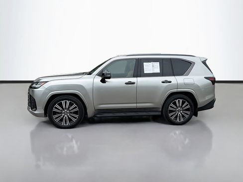 Used 2025 Lexus LX 600 4WD w/ Appearance Package image 8