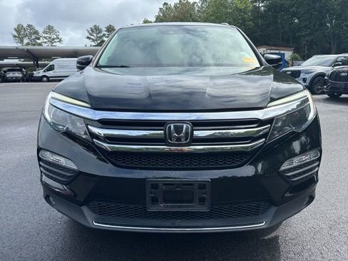 Used 2018 Honda Pilot Touring image 8