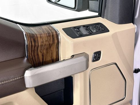 Used 2019 Ford F150 Lariat AWD/4WD image 18