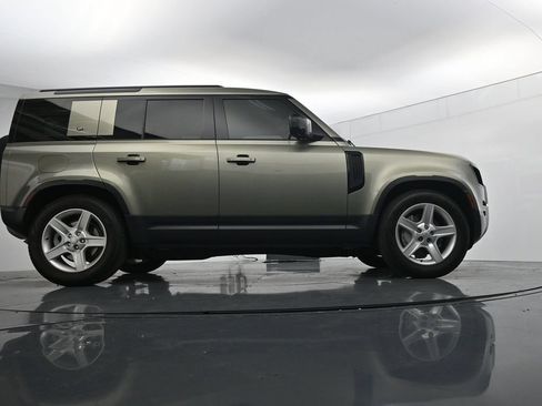 Used 2021 Land Rover Defender 110 SE AWD/4WD image 24