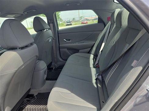 New 2025 Hyundai Elantra Blue image 27