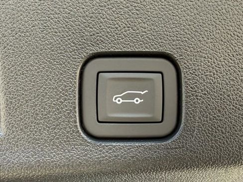 New 2026 Chevrolet Traverse LT FWD image 38