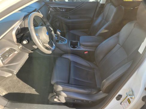 Used 2024 Subaru Outback Limited image 3