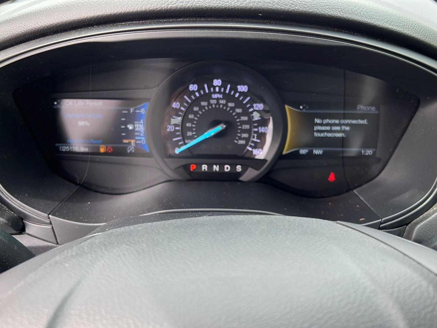 Used 2018 Ford Fusion SE w/ Fusion SE Technology Package FWD image 10