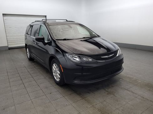 Used 2021 Chrysler Voyager Lxi FWD image 13