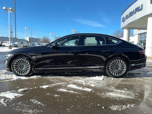 Used 2023 Genesis G80 image 4