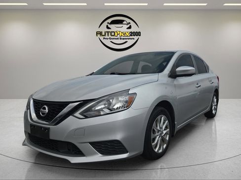 Used 2019 Nissan Sentra S w/ Appearance Package FWD image 3