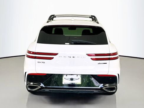 Certified 2026 Genesis GV70 3.5T Sport Prestige AWD/4WD image 6