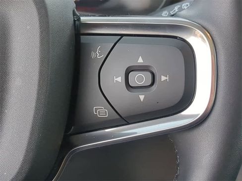 Used 2026 Volvo XC40 B5 Core w/ Protection Package Premier image 23