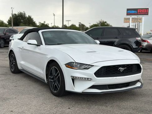 Used 2020 Ford Mustang Premium RWD image 7